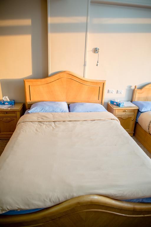 Hostel Guardian